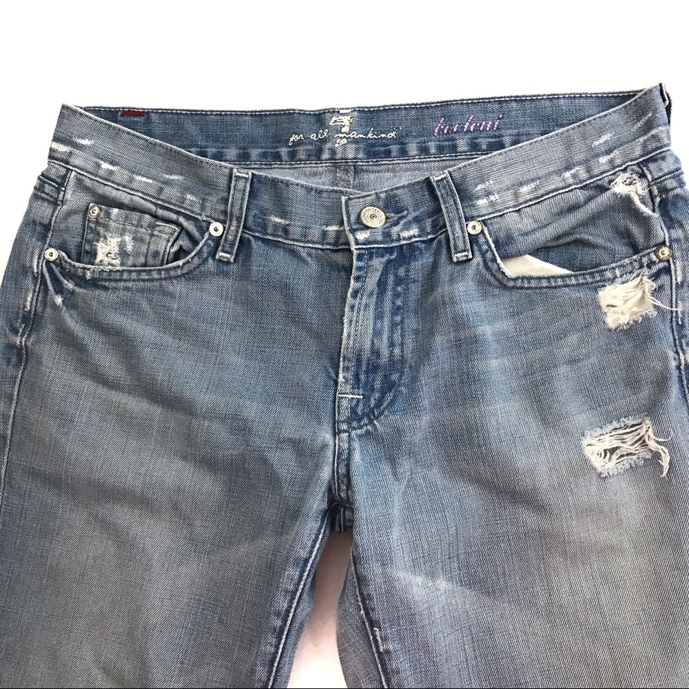 7FAM Light Wash Distressed Bootcut Jeans Sz 29